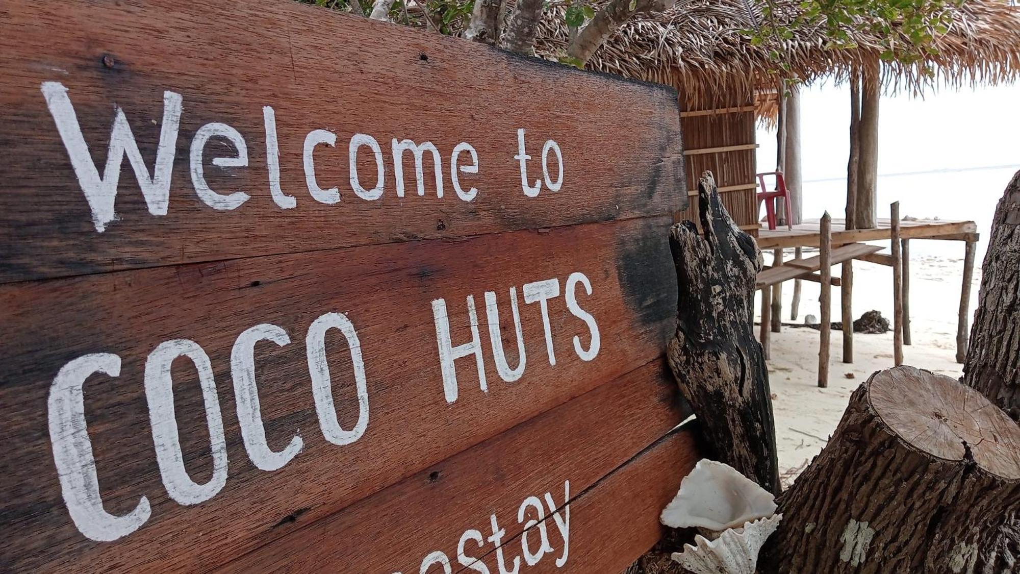 Coco Huts Guest House Waisai Szoba fotó